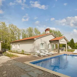 Meadow Villa